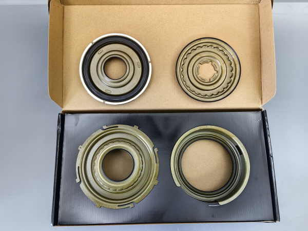 Комплект поршней U660 (4 шт) TRANSTEC