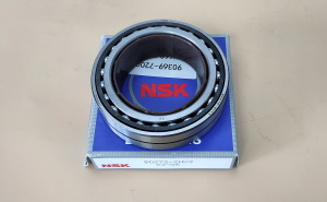 ПОДШИПНИК ЦЕНТРАЛЬНЫЙ U660, U760 90369-72002 NSK  